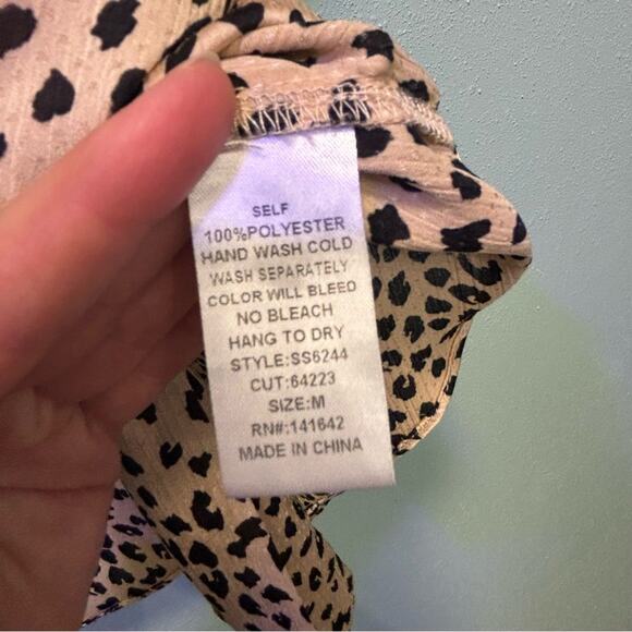 She + Sky Womens Animal Print Oversized Blouse with Bottom Tie Detail - Picture 3 of 7